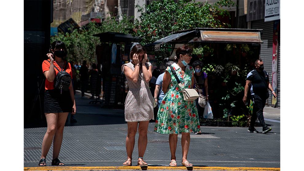 En esta época las temperaturas máximas se dan alrededor de las 16, aunque también pueden registrarse antes o después, entre el mediodía y las 18. 