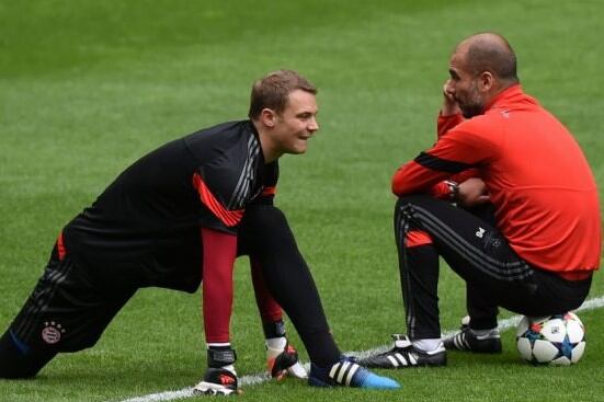 Manuel Neuer y Pep Guardiola durante su paso por el Bayern Múnich.