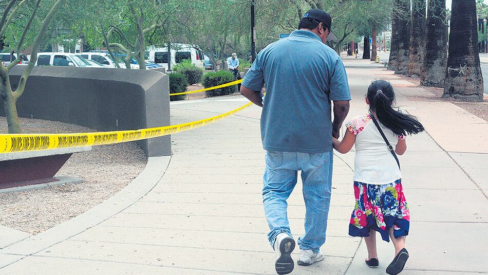 El juez Sabraw ordenó que los menores de cinco años debían ser devueltos con sus familias para el 10 de julio.