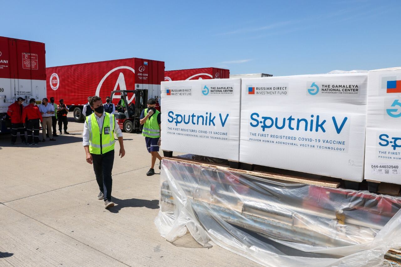 Argentina recibió 300 mil dosis de Sputnik V.