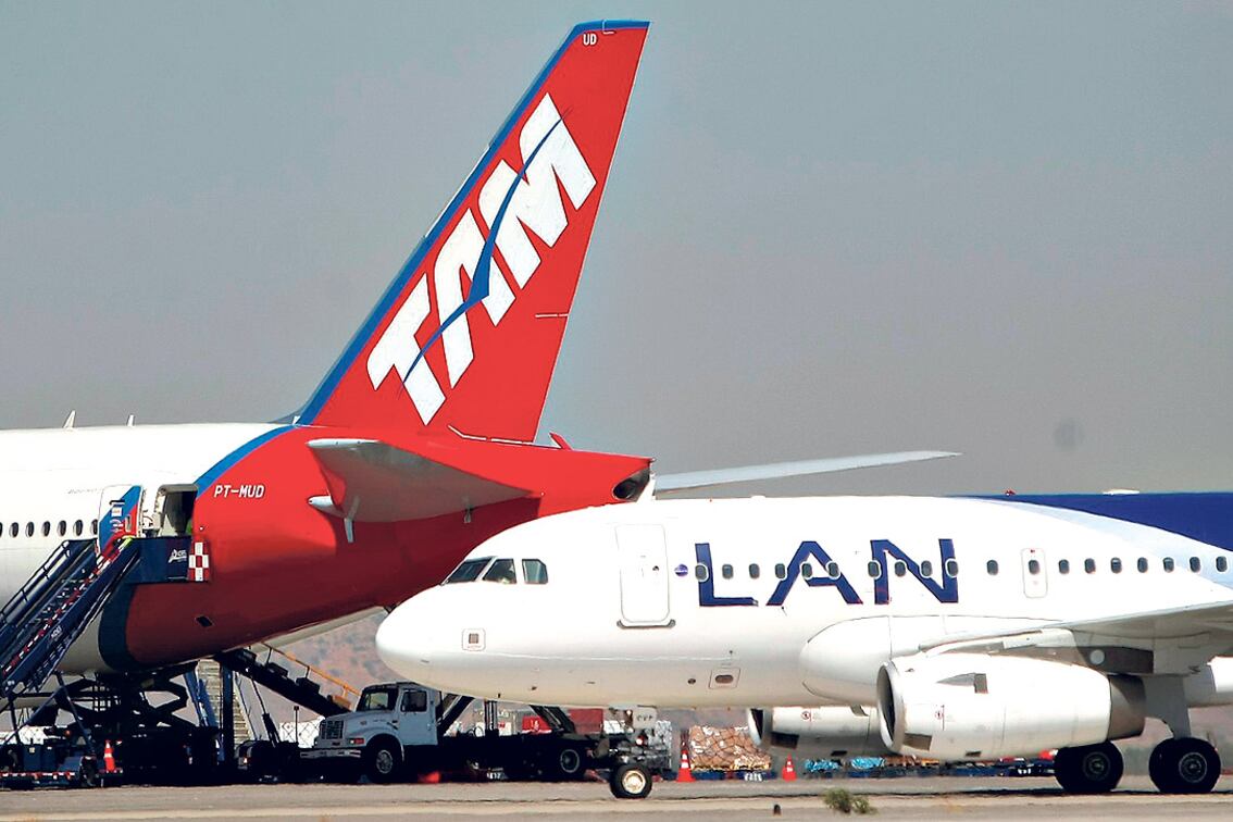 La firma Latam –fusión de LAN y TAM– anunció que ofrecerá el sistema low cost para vuelos de cabotaje.