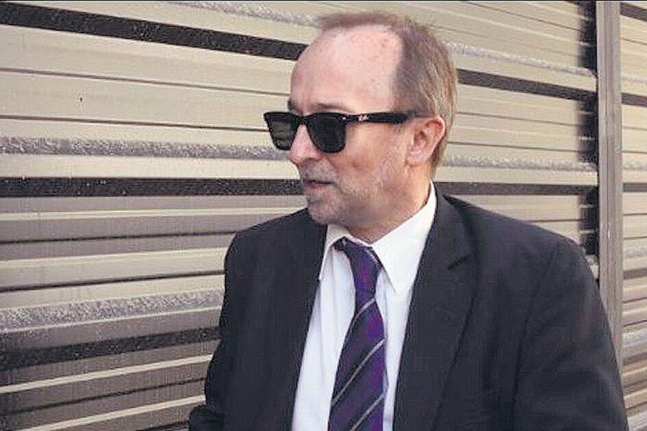 El fiscal Cartasegna envió la carta de renuncia al procurador.