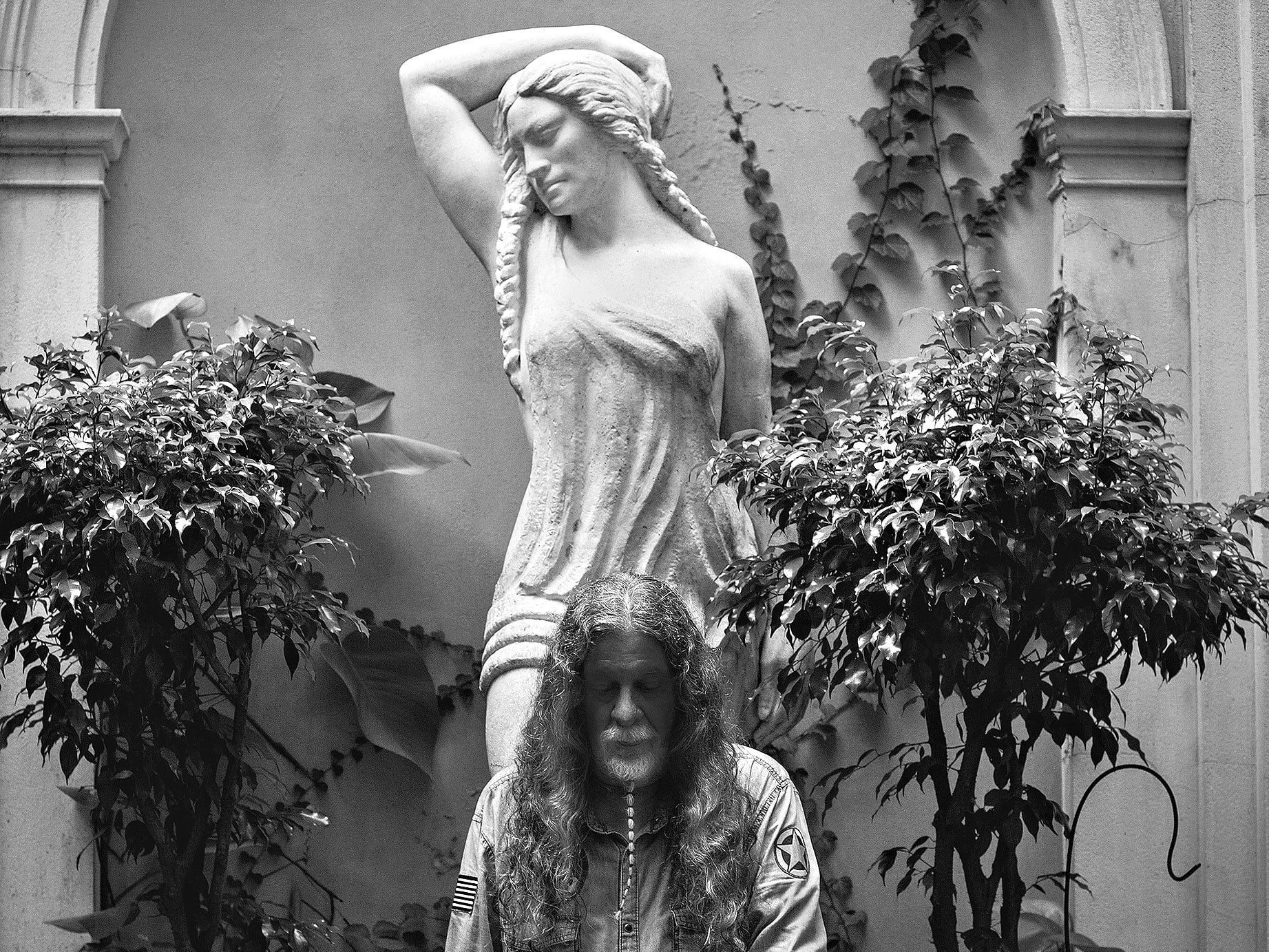 “Siento mucho       la falta de Pappo. Tuvimos treinta años para conocernos, y no tengo otros treinta para hacer una amistad similar.”  Rolando  Castello Jr.