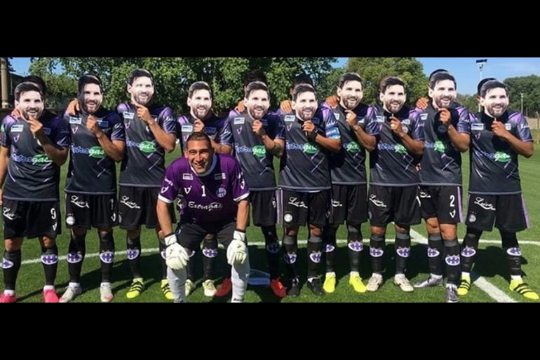 Meme de Sacachispas esperando a Messi.