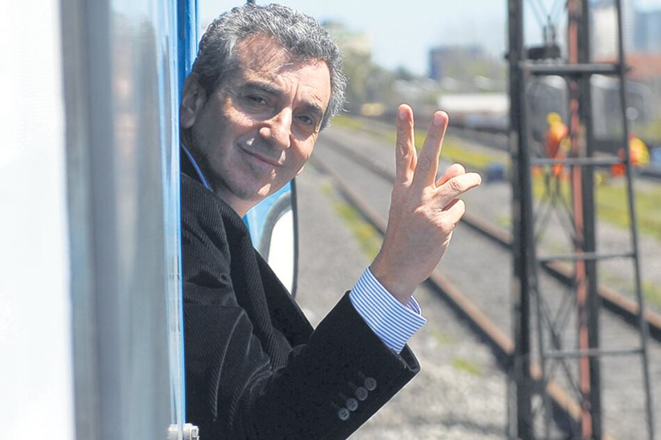 El ex ministro de Transporte Florencio Randazzo busca mantener su candidatura por el Frente Justicialista.
