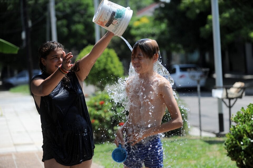 Cuáles son las provincias bajo alerta roja por calor extremo del SMN.