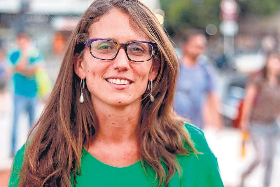 Elizabeth Gómez Alcorta.
