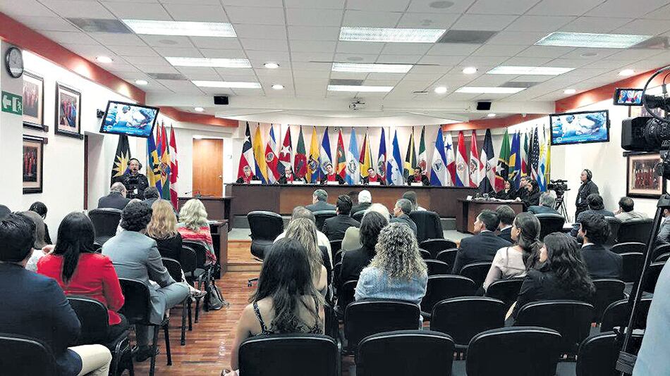 “La separación de poderes no implica falta de diálogo”, les dijeron los jueces a los funcionarios argentinos.