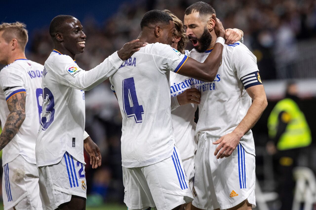 Benzema grita el primero de Real Madrid, que superó al Aleti en el clásico