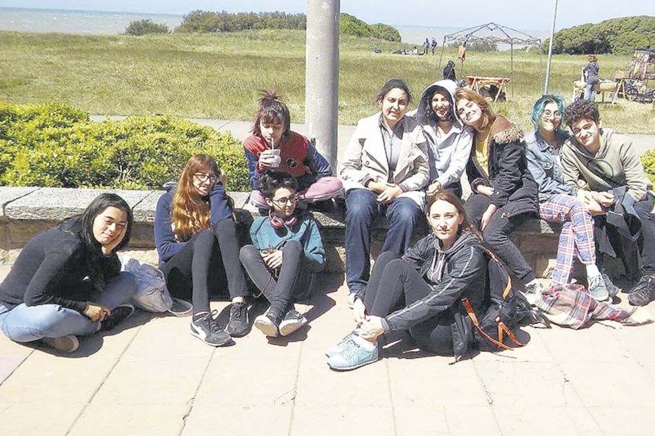 Los estudiantes de la Escuela Secundaria N° 14 Carlos Vergara, de La Plata, que participaron del programa Jóvenes y Memoria en Chapadmalal.