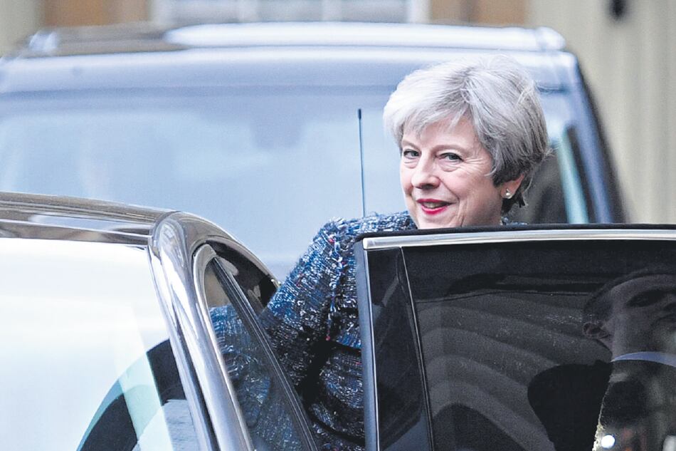 “La prensa europa distorsiona la posición británica”, espetó May.