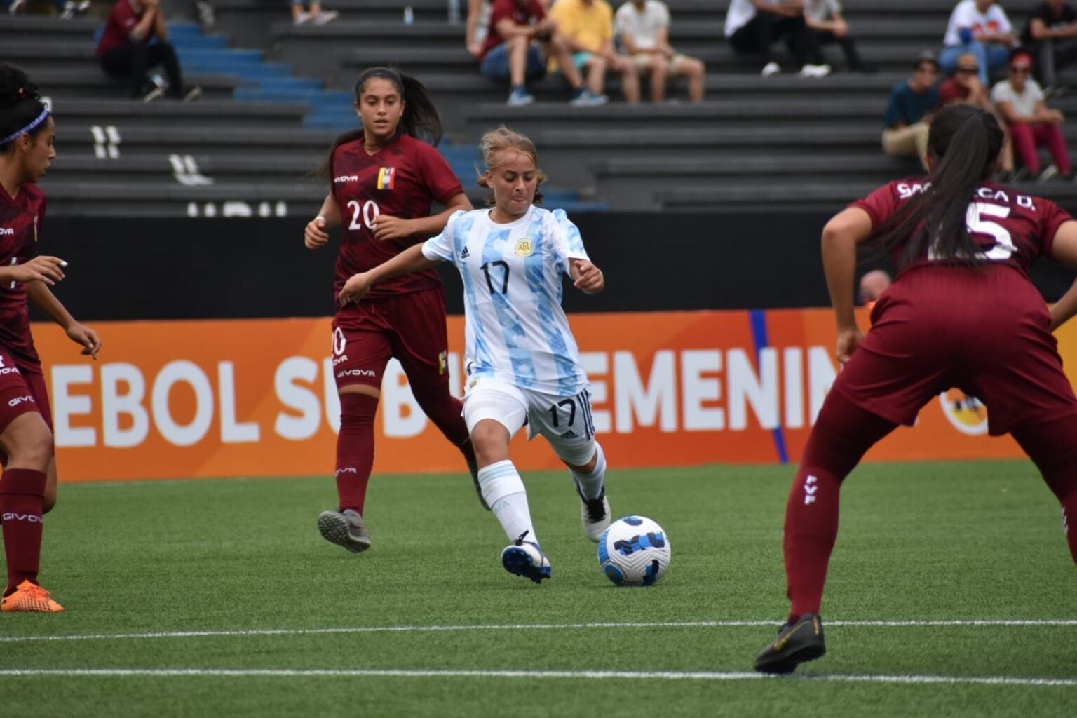 Juana Cángaro, en el Sudamericano Sub 17 que se jugó en Montevideo.