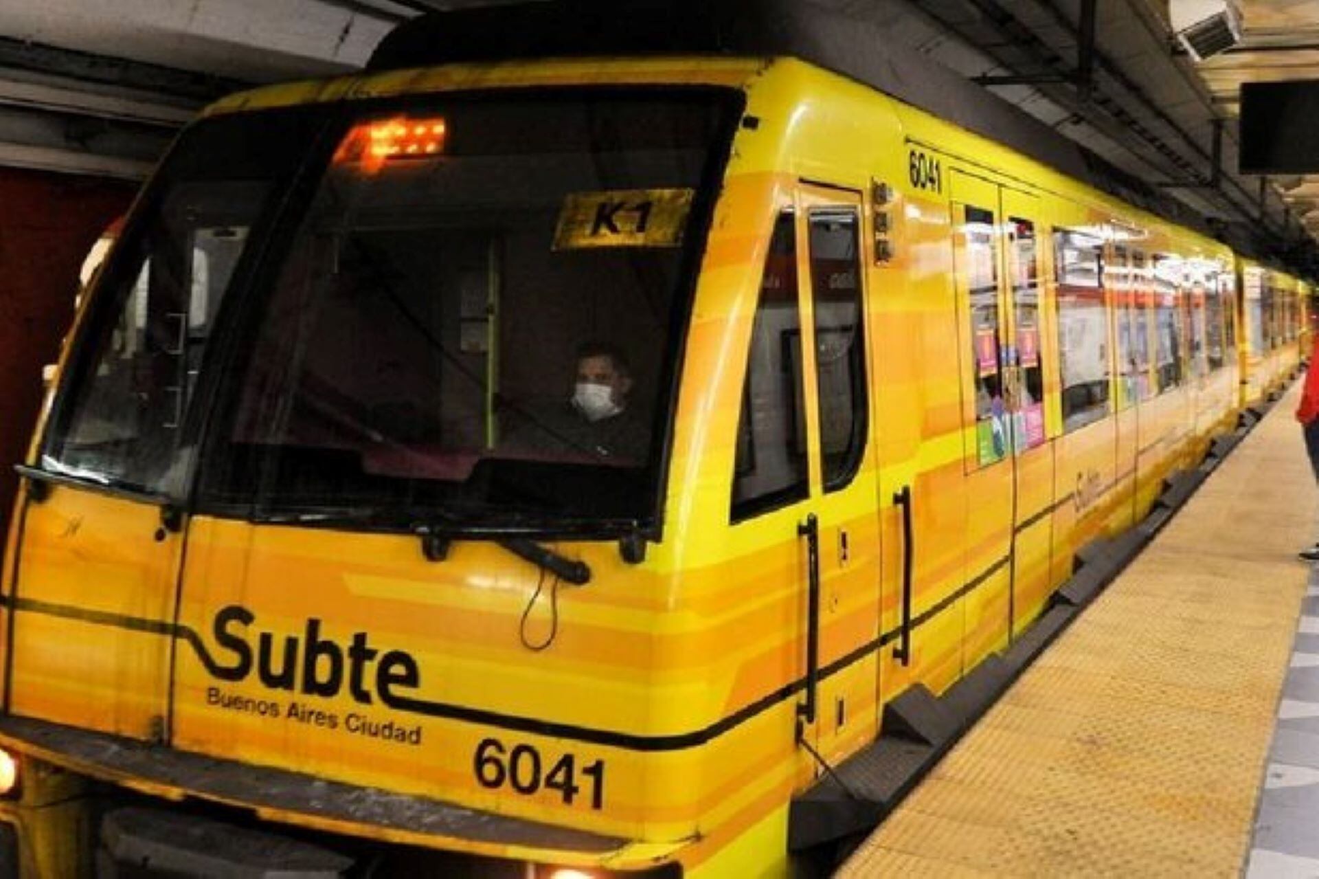 Paro en todas las líneas de subte hasta la medianoche.