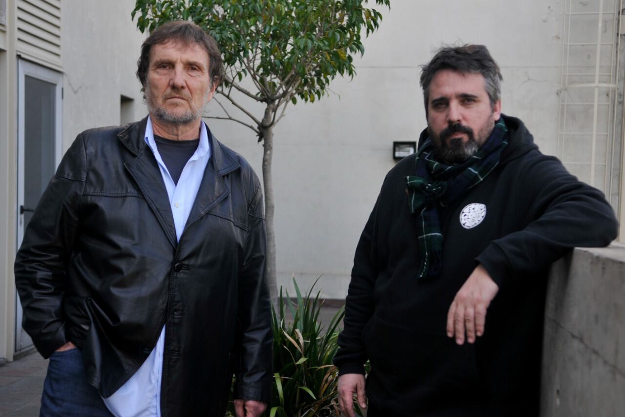 Juano Villafañe, autor de la obra, junto al director Manuel Santos Iñurrieta.