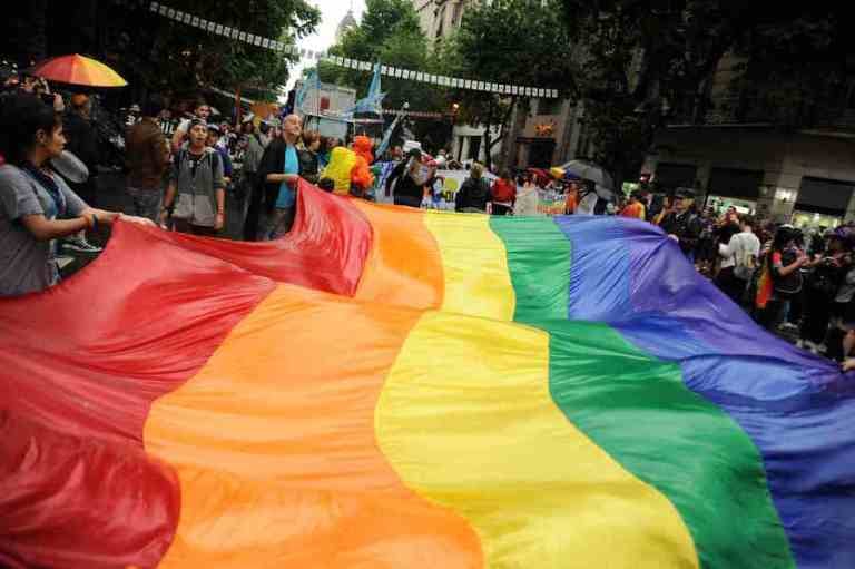 El protocolo se oficializa a días de la Marcha del Orgullo LGBT.