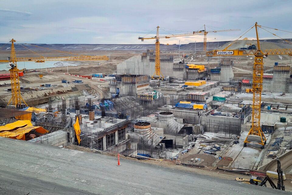 Las represas de Santa Cruz suspendidas. La Cepernic, con un 45% de avance