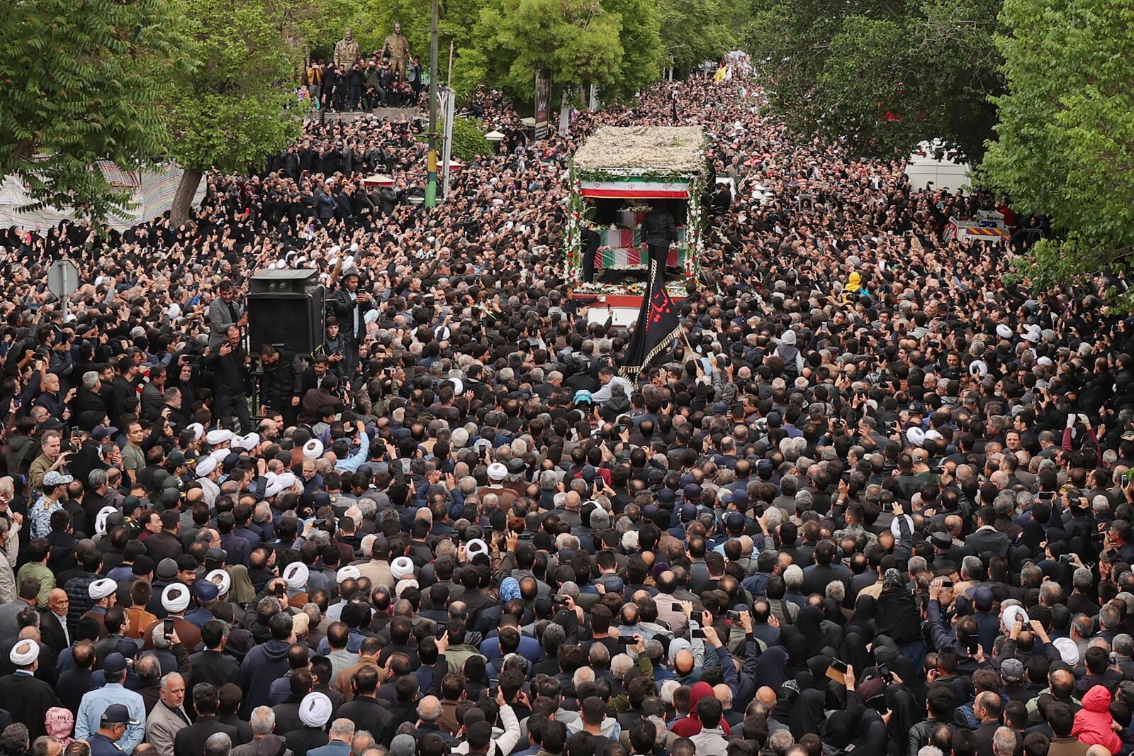 El funeral de Raisi en Tabriz.