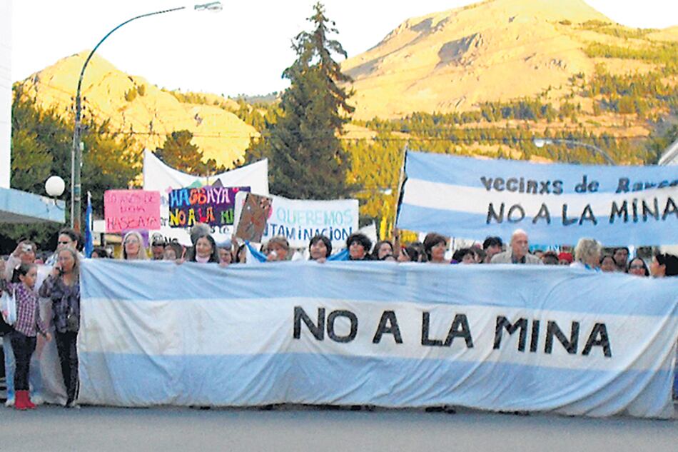 Las asambleas de zonas con desarrollos en marcha advierten por el “engaño minero”.