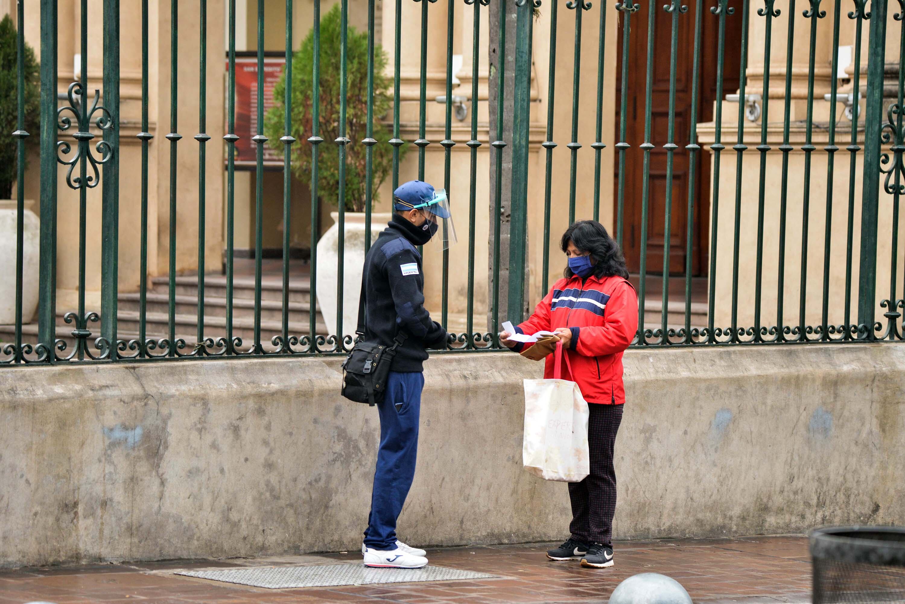 En Jujuy, donde se volvió a la fase 1 del aislamiento, se reforzaron los controles en las calles.