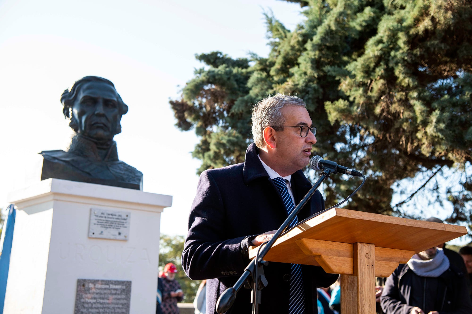 Javkin quiere sacar "al país de esta tragedia de la grieta". 