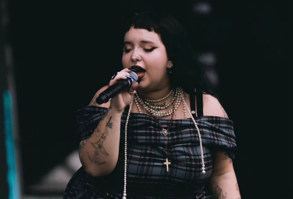 La cantautora de 27 años cantó la histórica canción "Ya No Sos Igual" de 2 Minutos