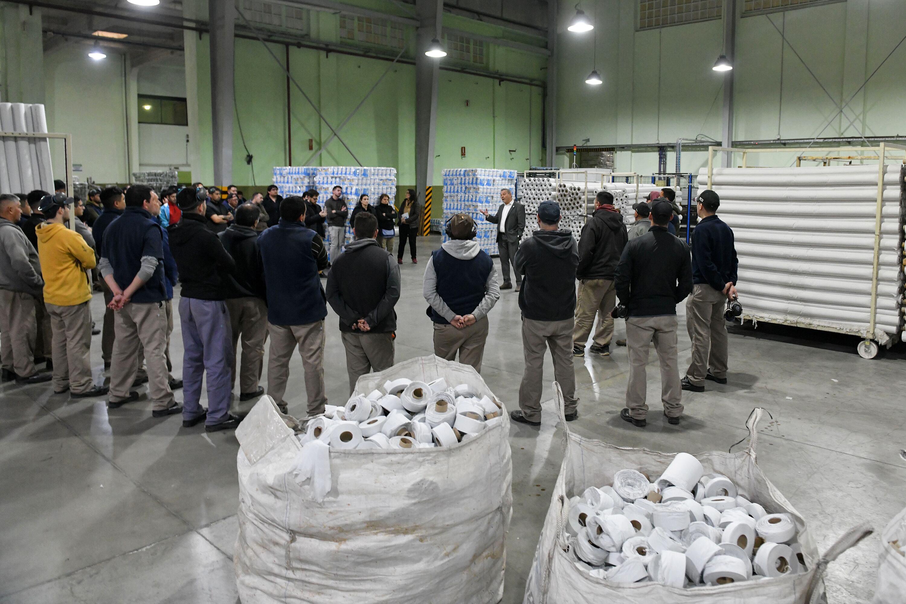 La asamblea que reunió a empleados y empresario pyme.