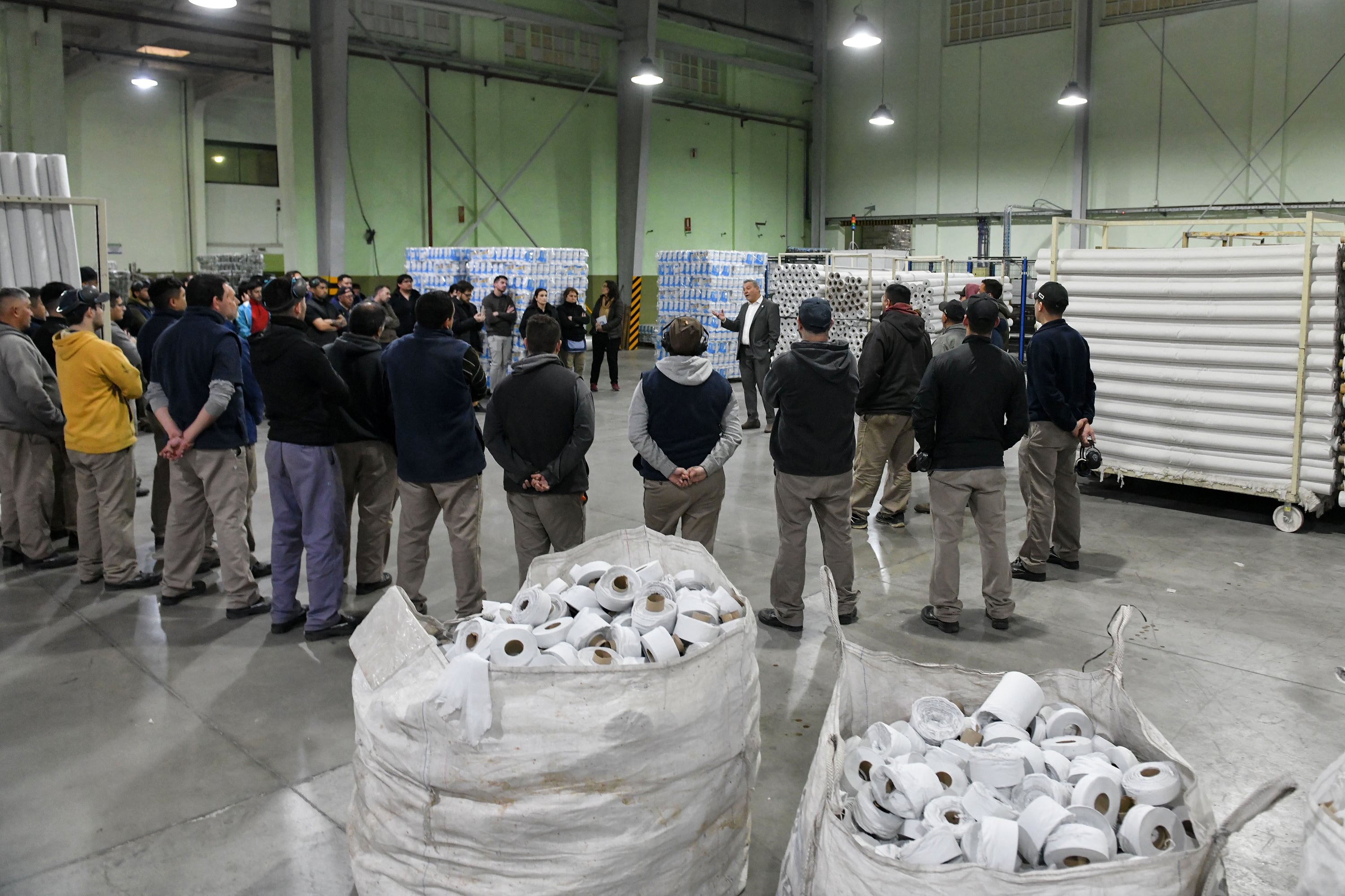 La asamblea que reunió a empleados y empresario pyme.