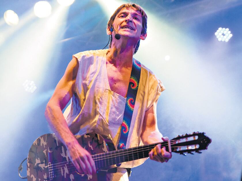 Además de cantautor, Albert Pla es escritor y actor de cine y teatro.