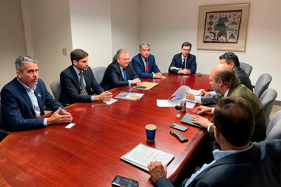 Además de Pullaro y Michlig, también formaron parte de la comitiva el senador Giacomino, y el diputado Bastía.