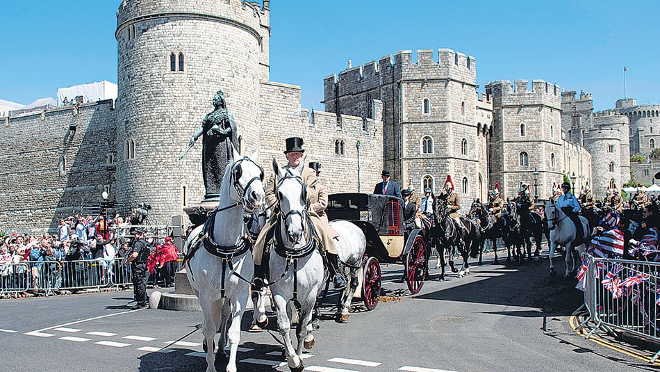 Todo está coreografiado: uno de los ensayos del recorrido de la pareja luego de la ceremonia religiosa.