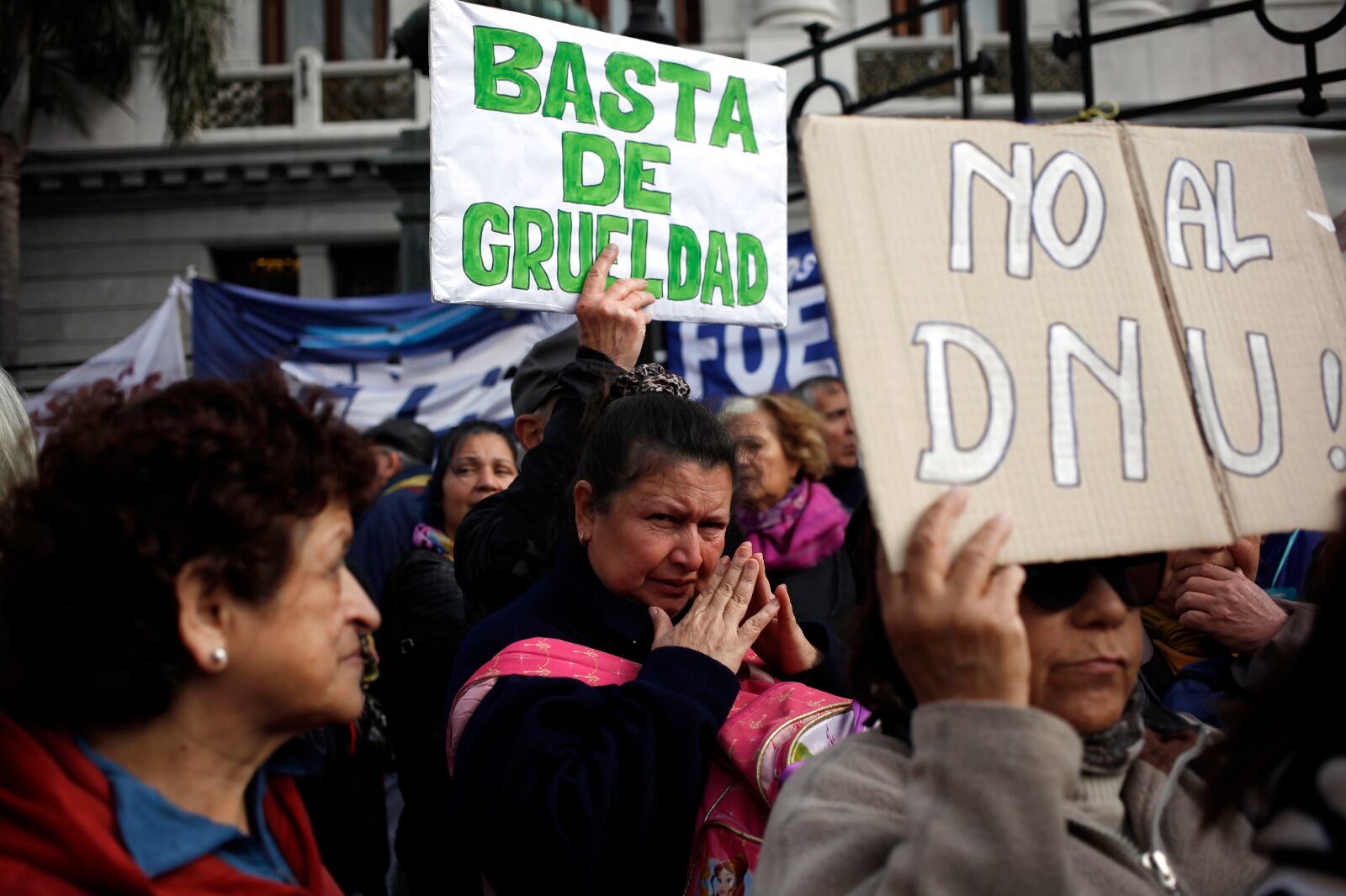 Mientras Milei baja, qué pasa con la oposición.