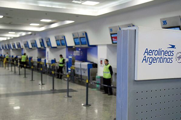 El lunes no habrá actividad en los vuelos de Aerolíneas Argentinas.