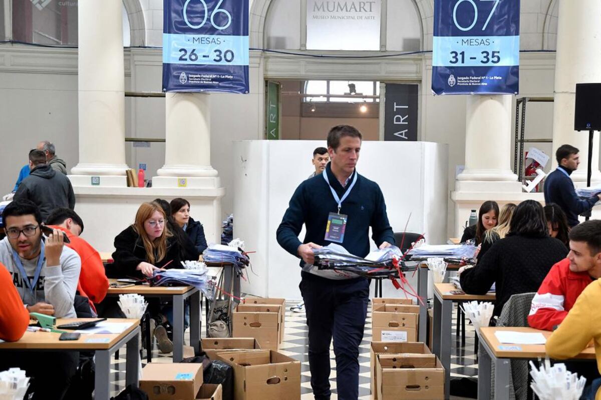 El escrutinio continúa en la capital provincial.