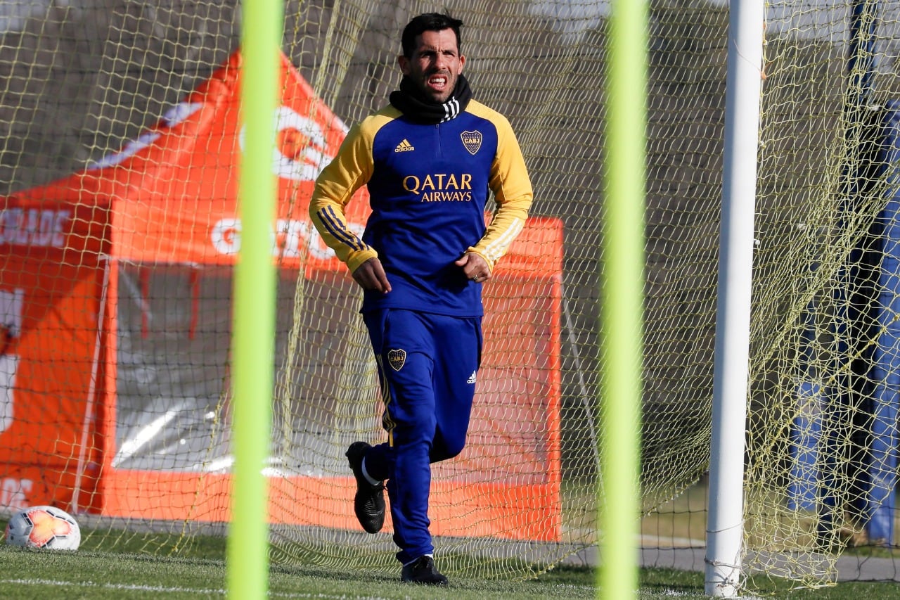 Tevez y otros 31 jugadores dieron inicio a la pretemporada xeneize.