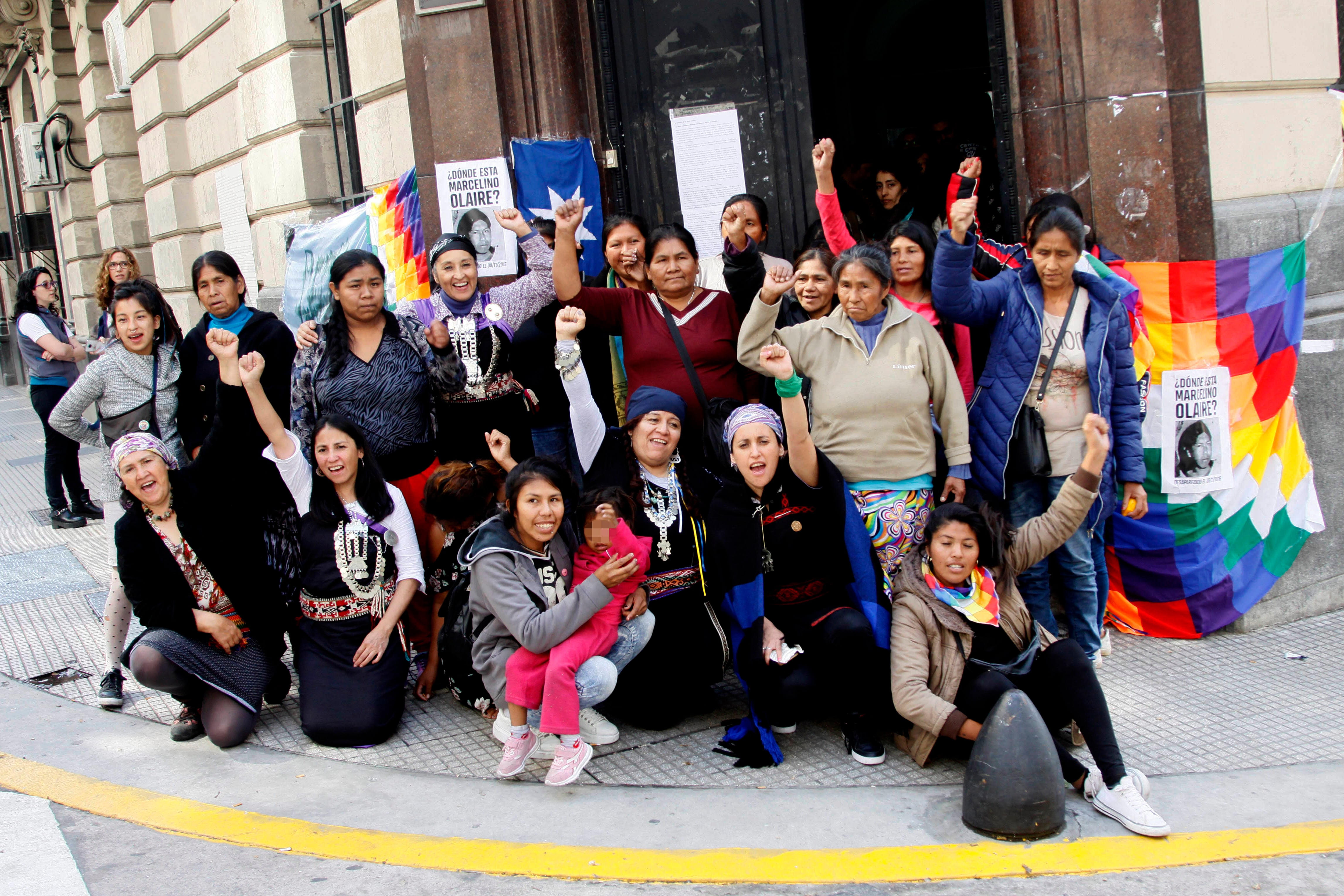 El año pasado, acamparon en el Ministerio del Interior. Pidieron por tierra, salud y hasta desapariciones.