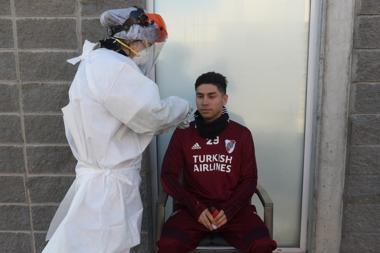 El momento en el que Montiel fue sometido al test serológico.