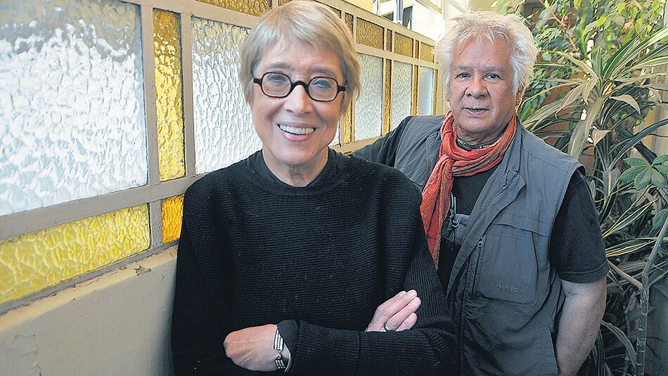 “Necesitamos juntarnos arriba del escenario y abajo, porque la gente también siente y quiere eso.”