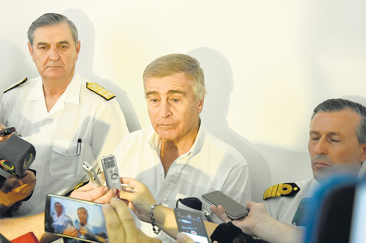 “El compromiso es que hasta que no lo encontremos no vamos a dejar de buscar”, dijo Aguad.