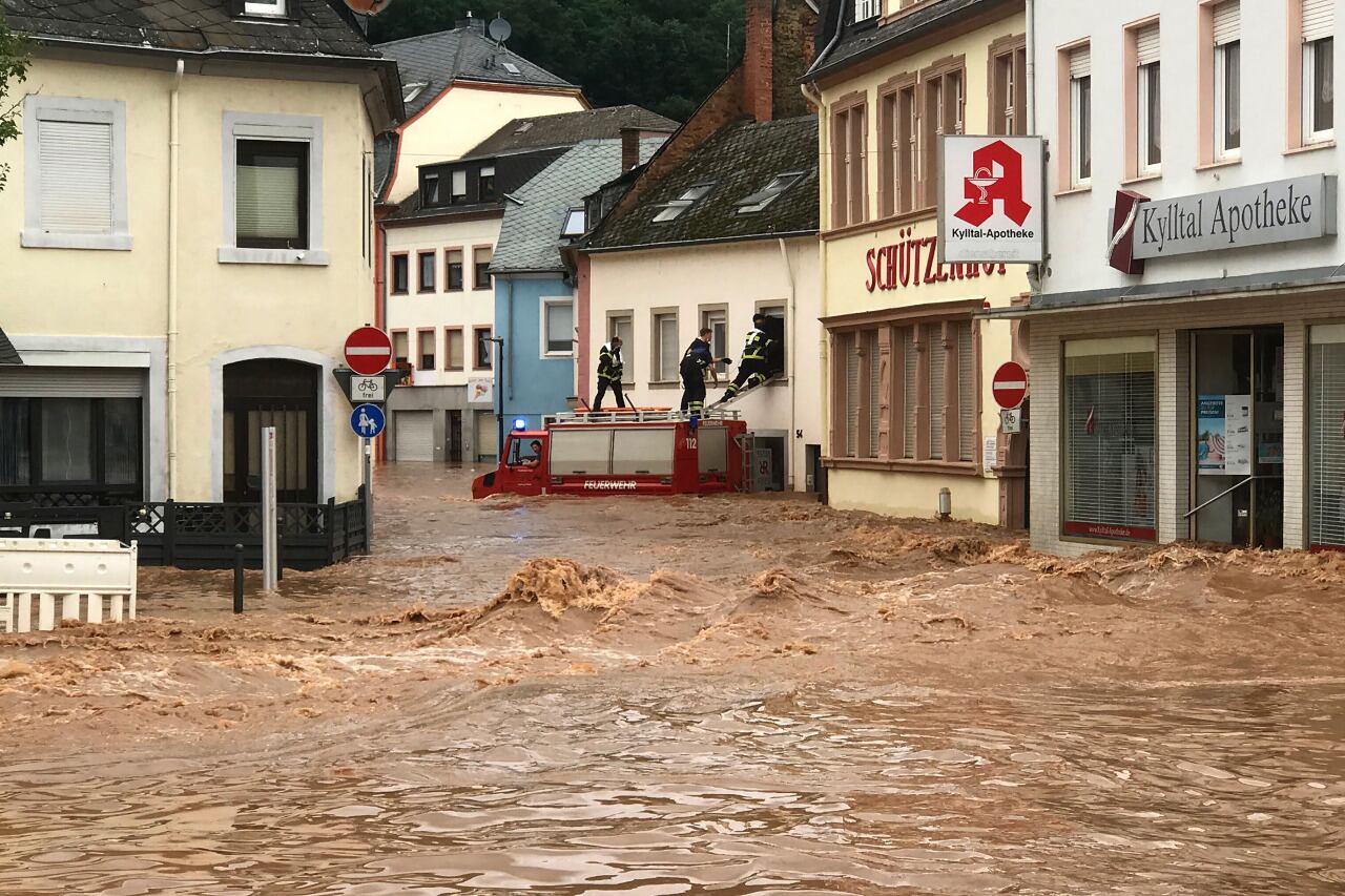 En Alemania y Bélgica hubo fuertes lluvias que provocaron inundaciones y murieron al menos 42 personas.