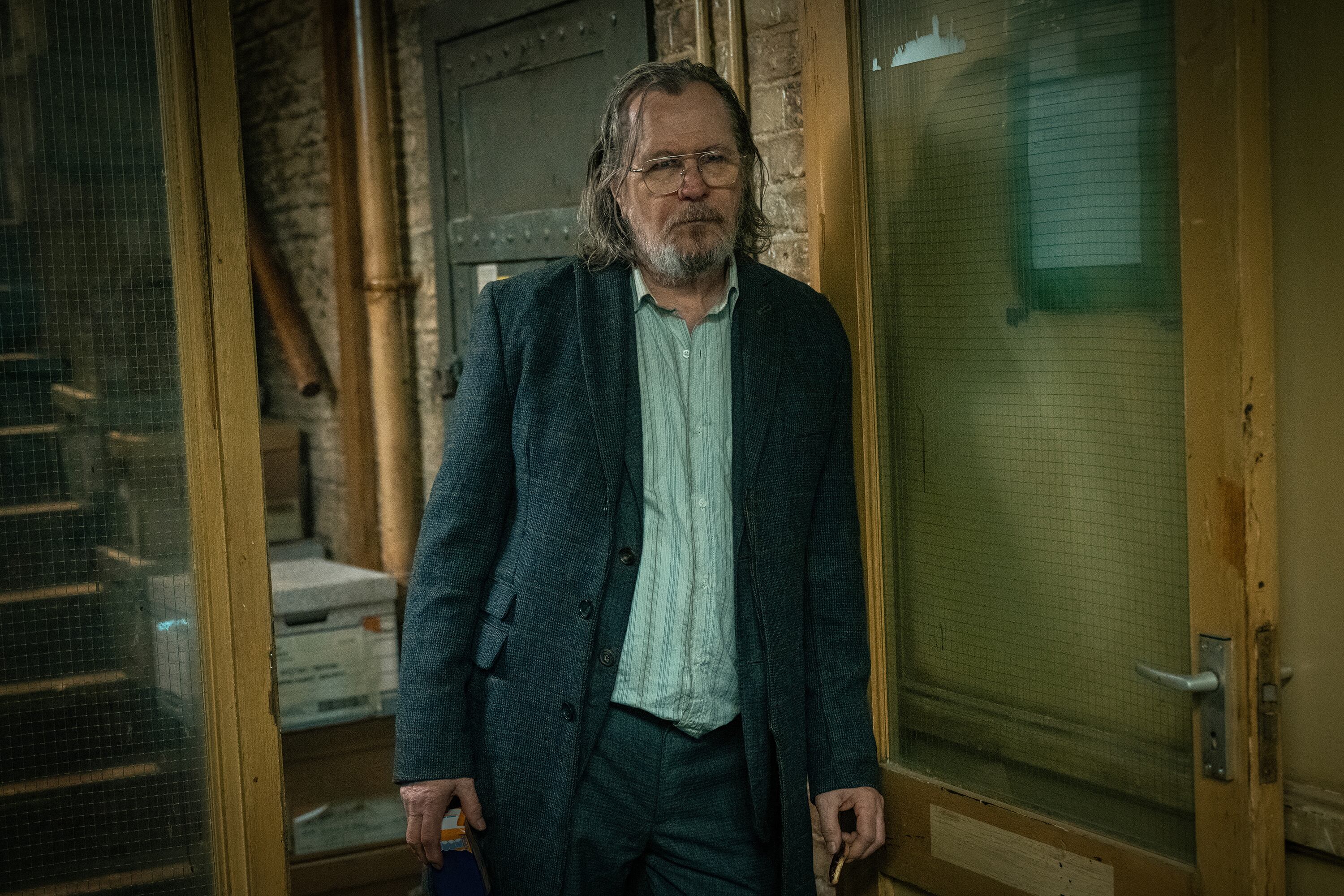 Gary Oldman encarna al inteligente y cáustico Jackson Lamb.
