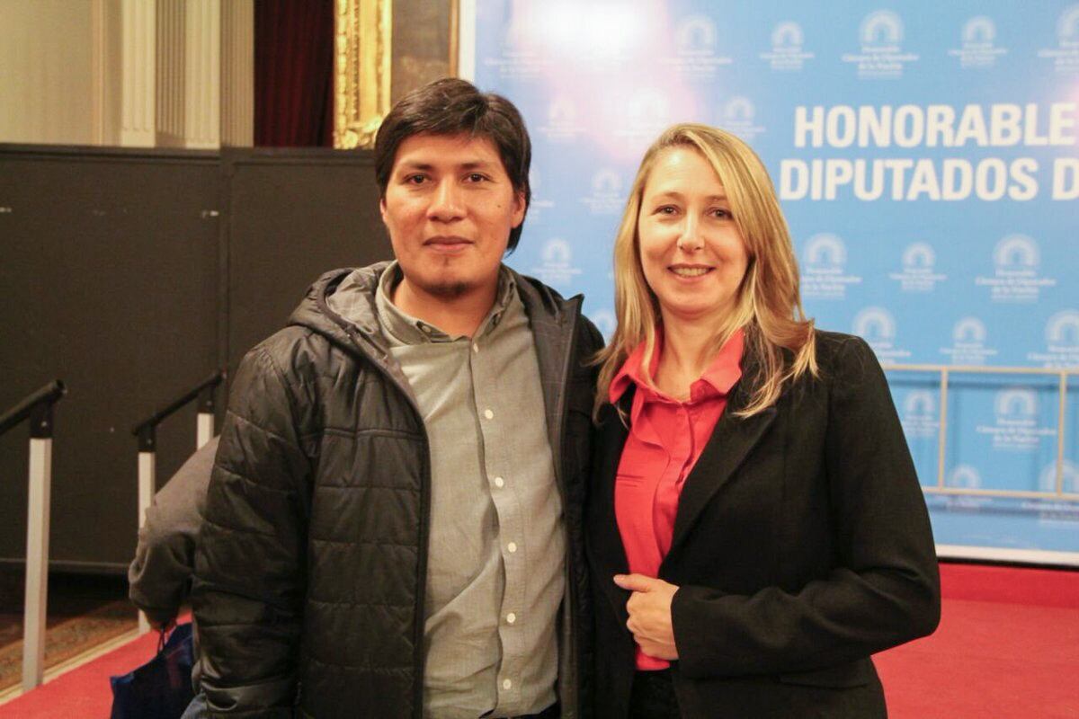 Alejandro Vilca junto a Myriam Bregman, candidata del FIT-U en CABA.