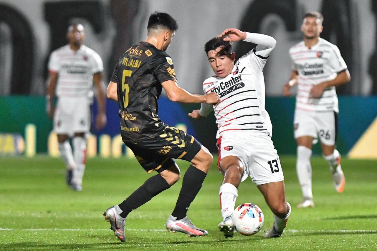 Newell's quedó líder, pero puede perder la punta si gana Gimnasia