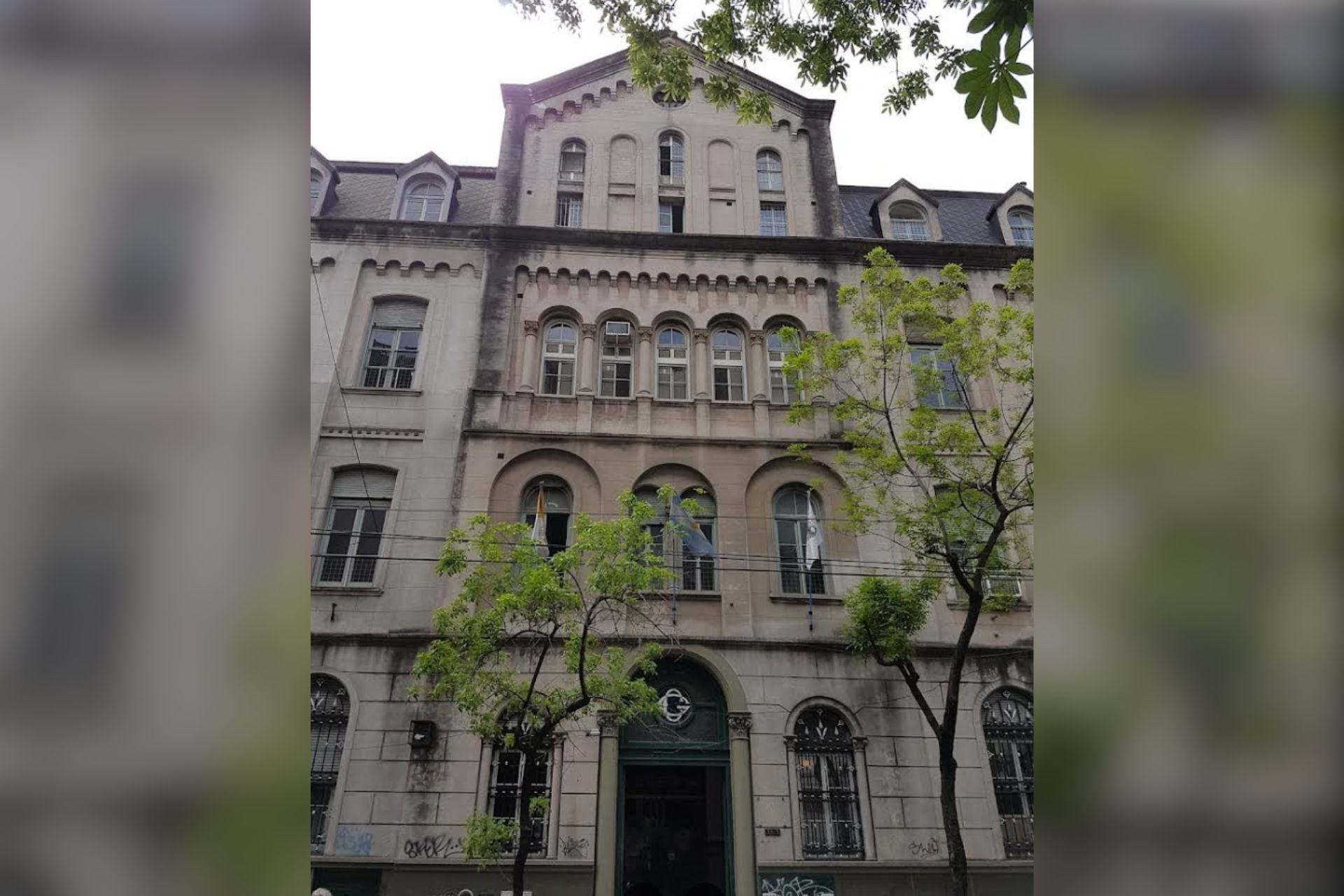 Explosión en el colegio Guadalupe de Palermo