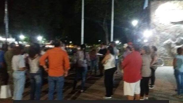 Reunión de vecinos contra Edesa