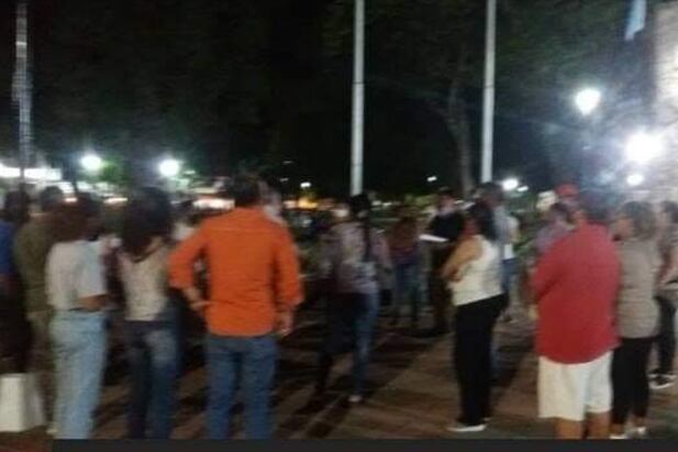 Reunión de vecinos contra Edesa