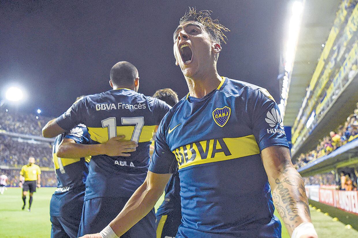 Pavón festeja el gol que le dio el triunfo a Boca en la Bombonera.