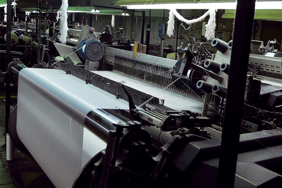 La rama textil volvió a caer en julio y es una de las más afectadas por la crisis.