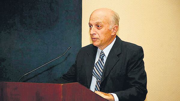 El procurador interino, Eduardo Casal, responsable de apartar a Zoni y aliviar la situación del Presidente.