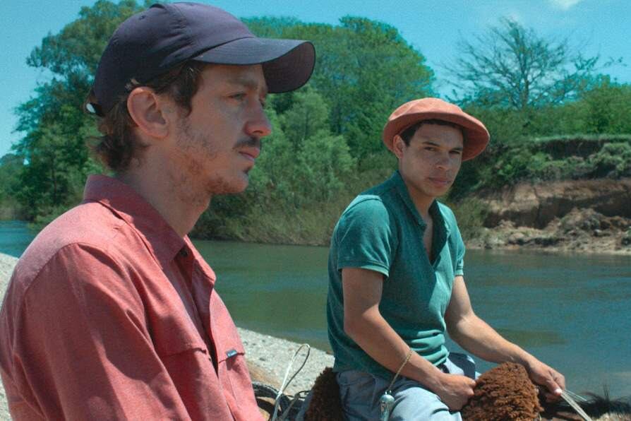 El empleado y el patrón funciona también como un thriller de baja intensidad.