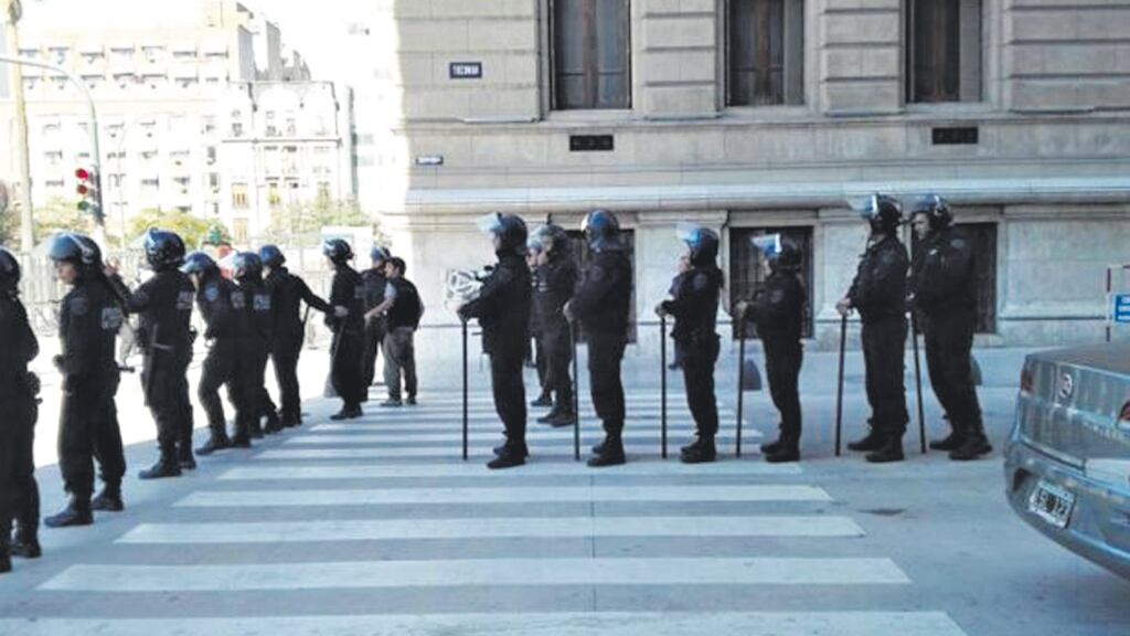 El Gobierno endureció la respuesta policial a las manifestaciones.